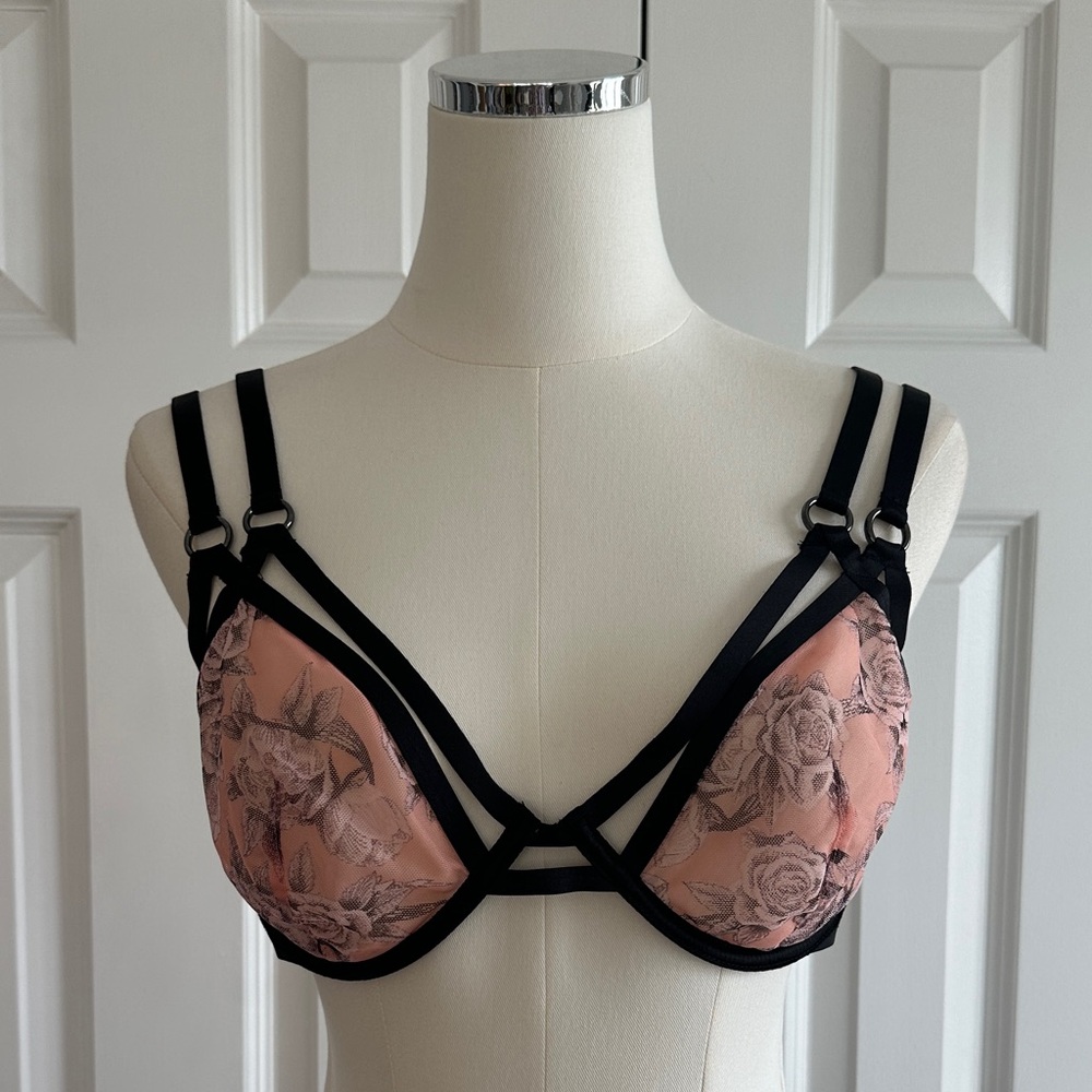 Victoria’s Secret Very Sexy Unlined Plunge Bra Floral Lace Straps Black Pink 38D